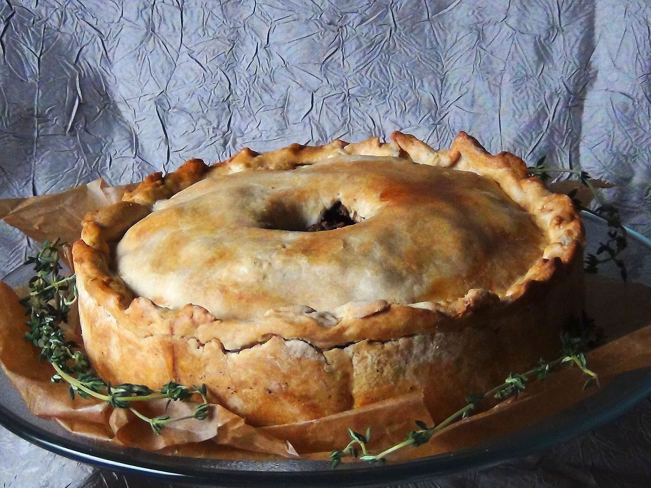 Vegan Tourtiere (vegan meat pie) • It Doesn't Taste Like Chicken